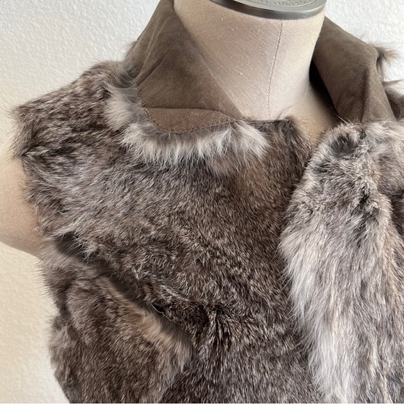 Fur Vest - Picture 1 of 5